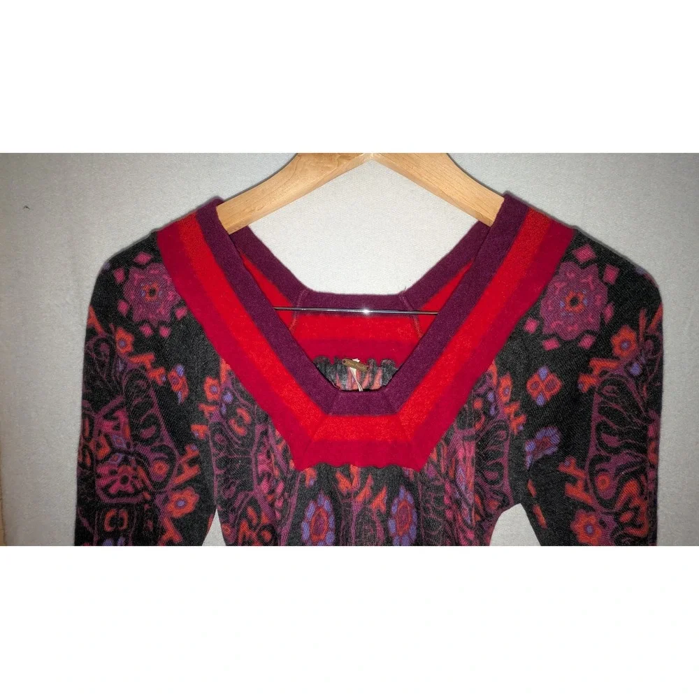 Free People Wool Cashmere Paisley V-Neck Tunic Sweater Purple Red Medium